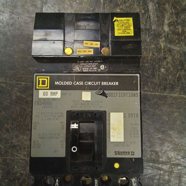 I-Line Breaker (FA34060)