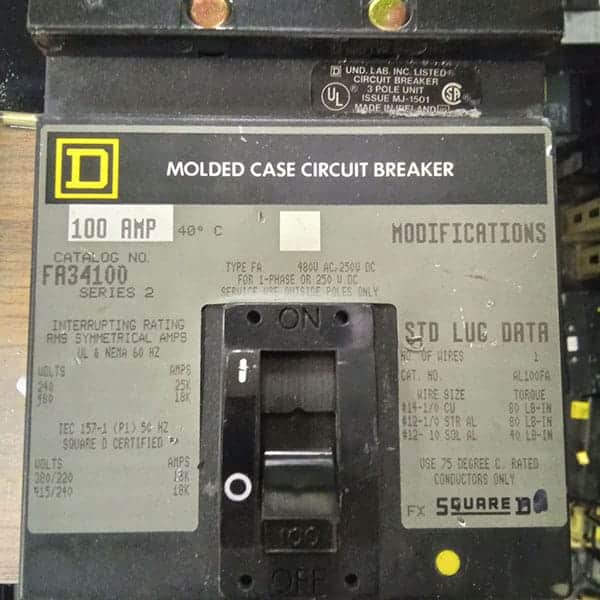 I-Line Circuit Breaker (FA34100)
