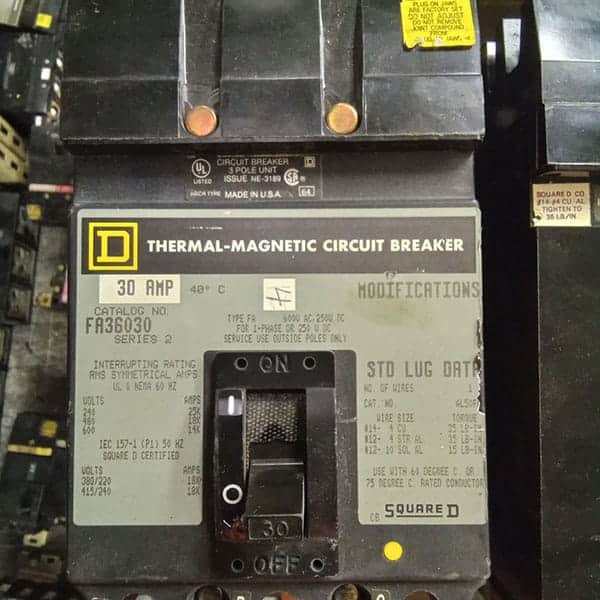 I-Line Circuit Breaker (FA36030)