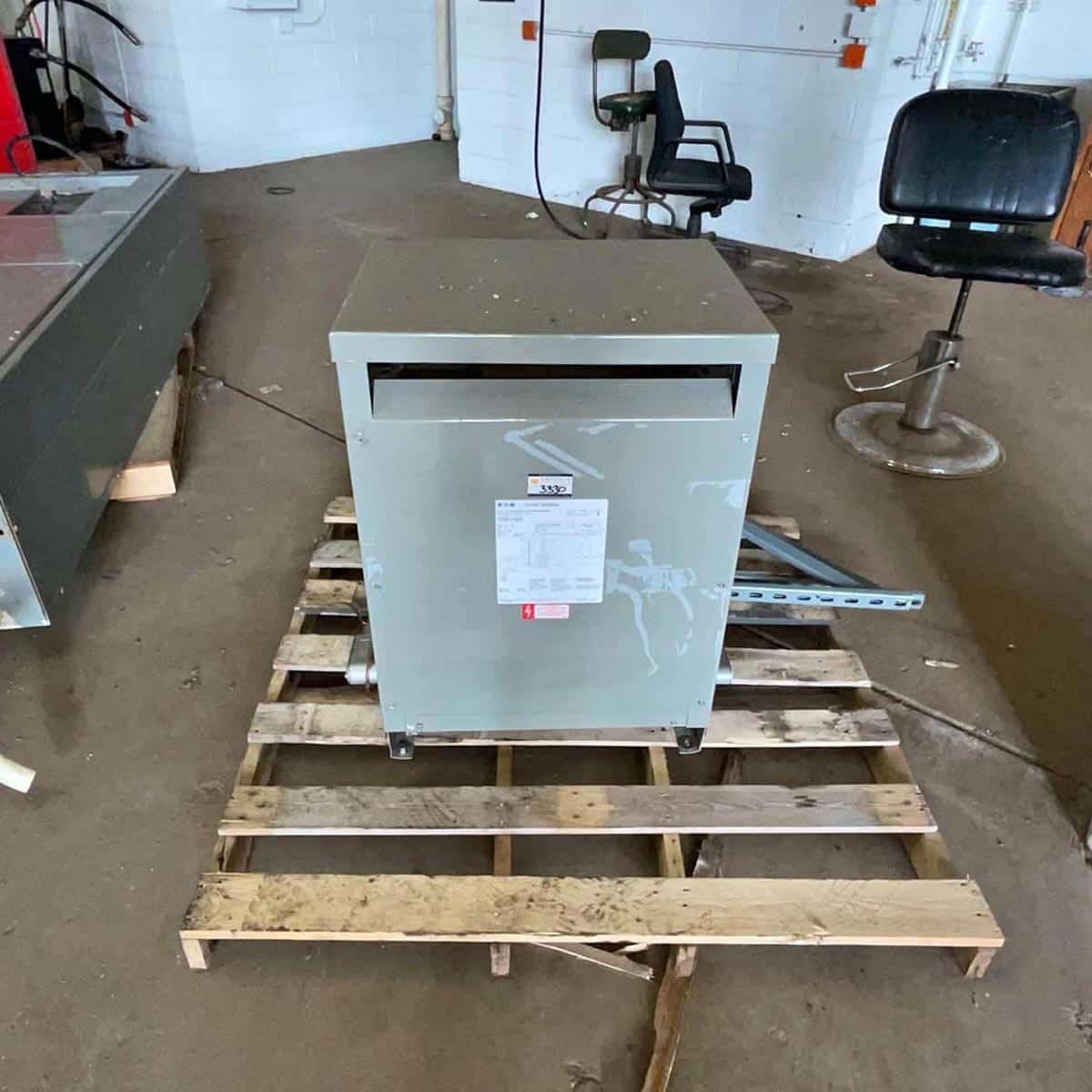 Eaton 25 kVA Transformer