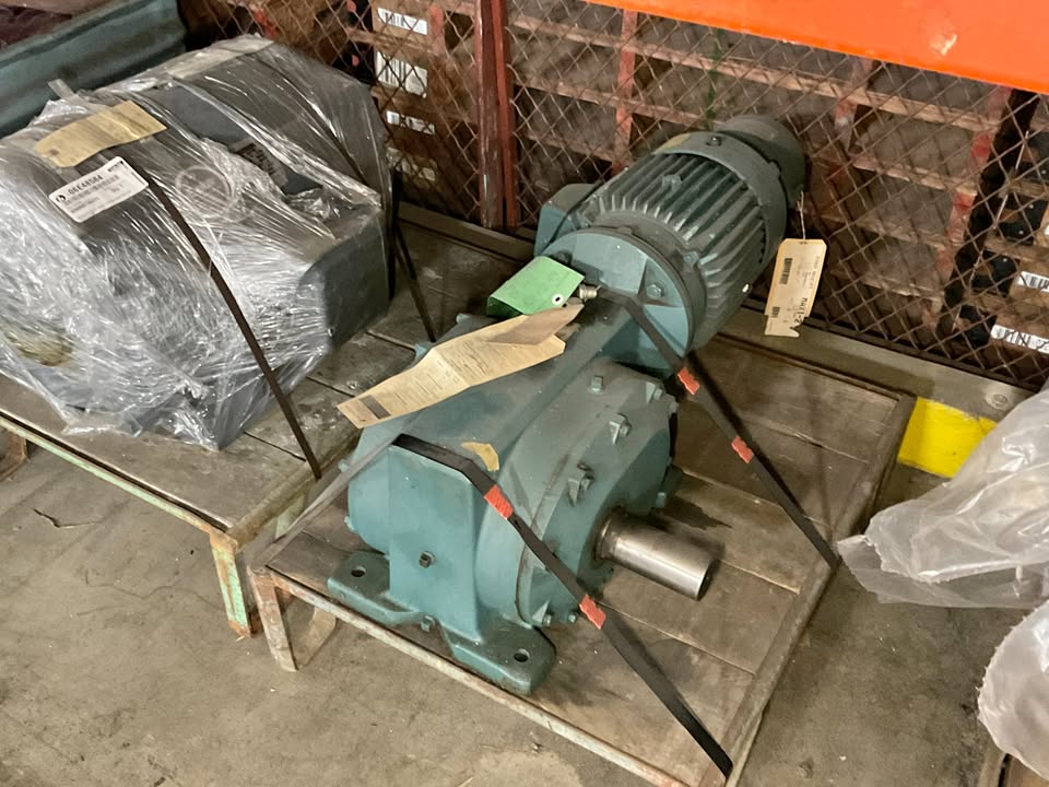 Reliance Right-Angle Gear Motor 60:1